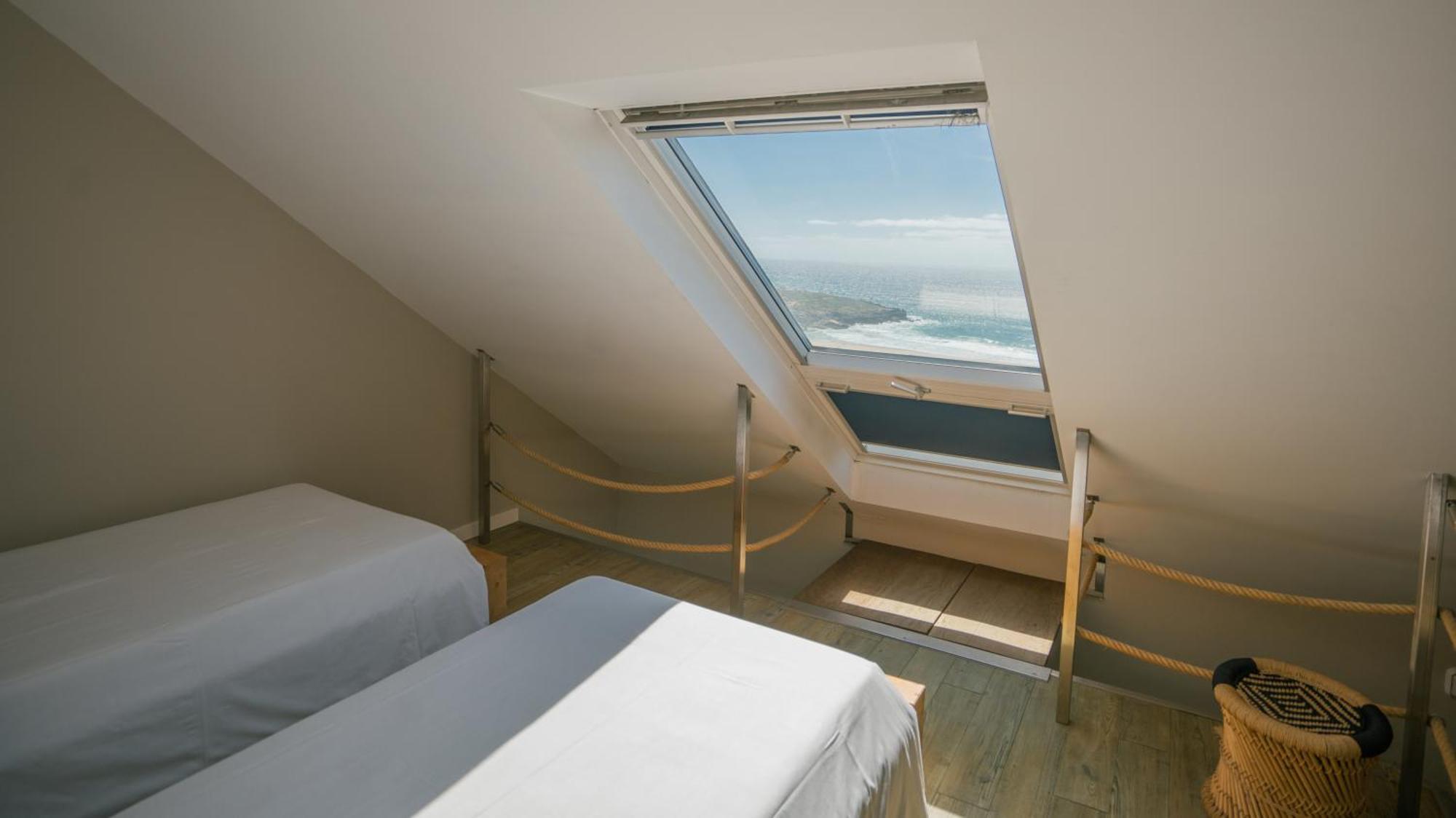 Lapoint Surf Camp Ericeira Hostel Εξωτερικό φωτογραφία