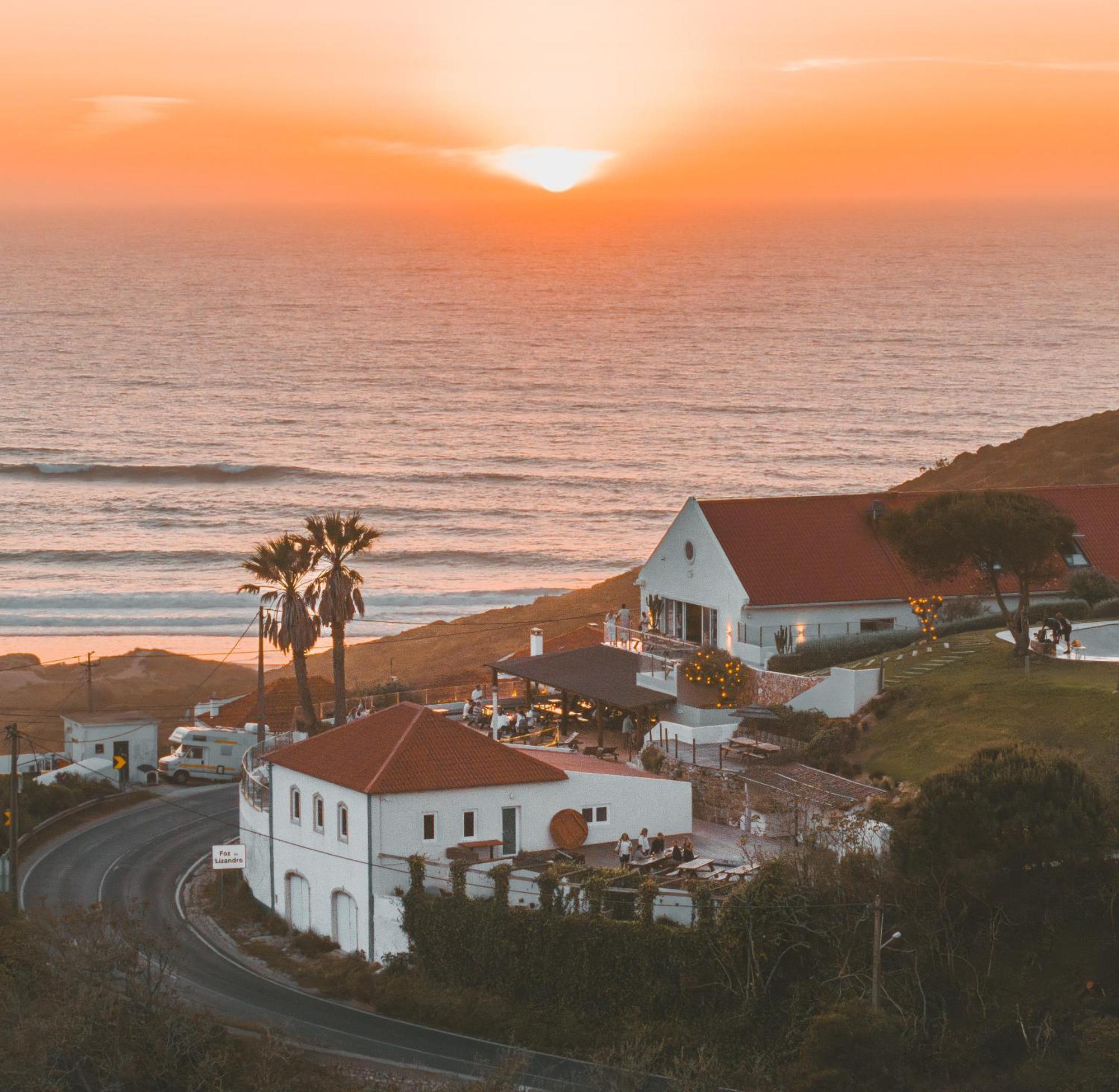 Lapoint Surf Camp Ericeira Hostel Εξωτερικό φωτογραφία